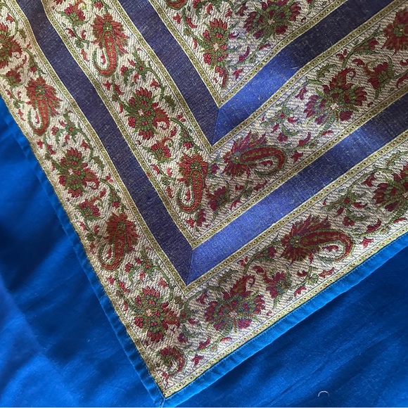 European Blue Wool Paisley Bed Cover, Three Contrasting Borders Queen 105" x 89" - Picture 11 of 13